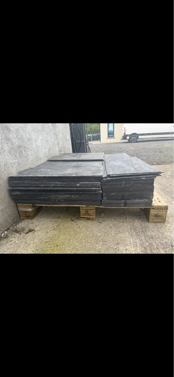 Roof tiles - Image 4