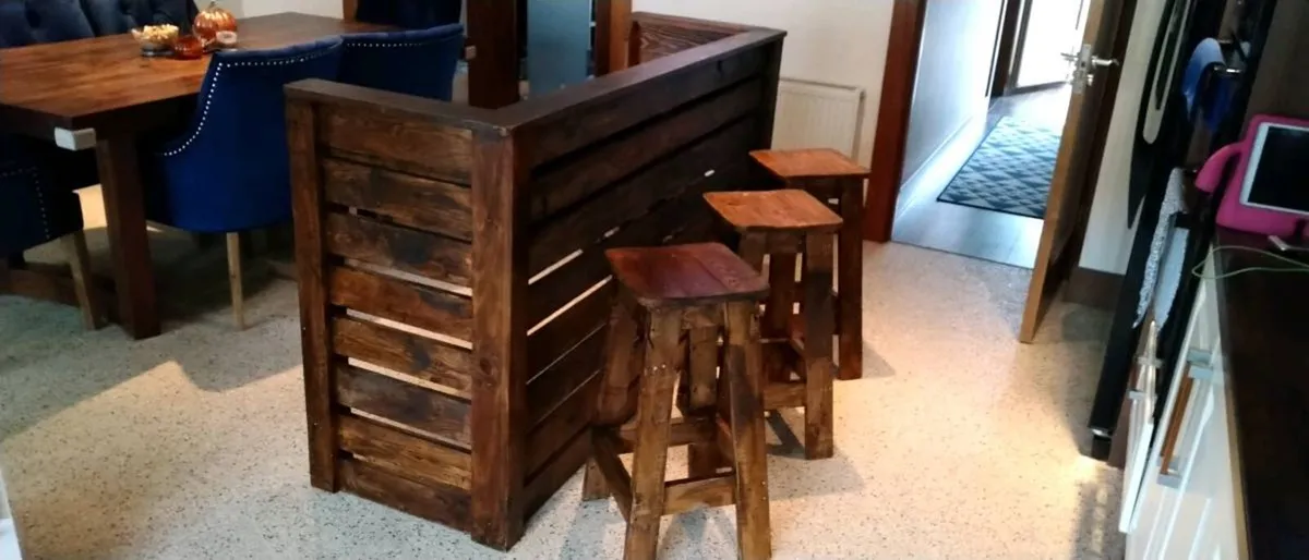 Handmade rustic homebar - Image 4