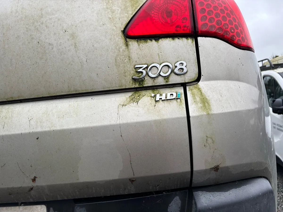 Peugeot 3008 sx spares breaking - Image 1