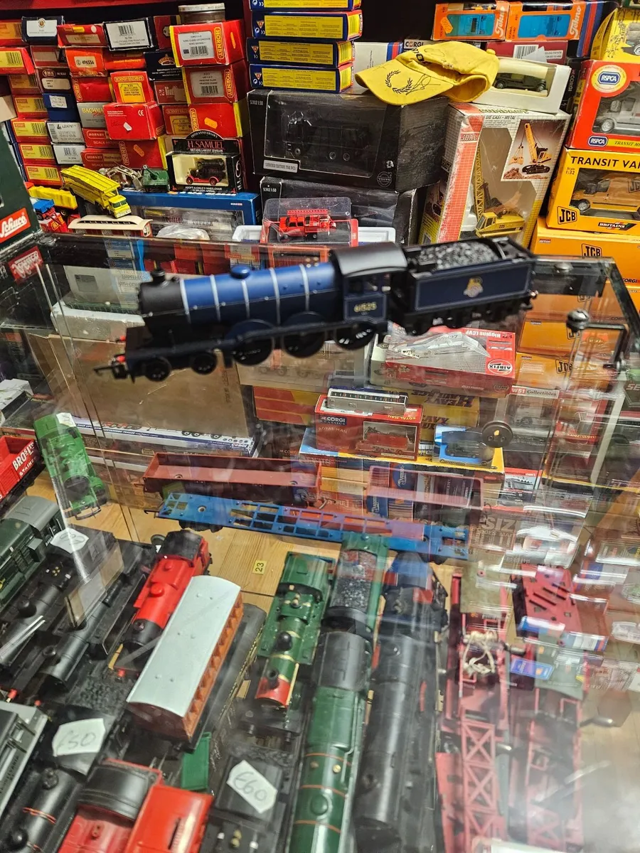 Hornby OO Gauge Steam Engine - Image 3