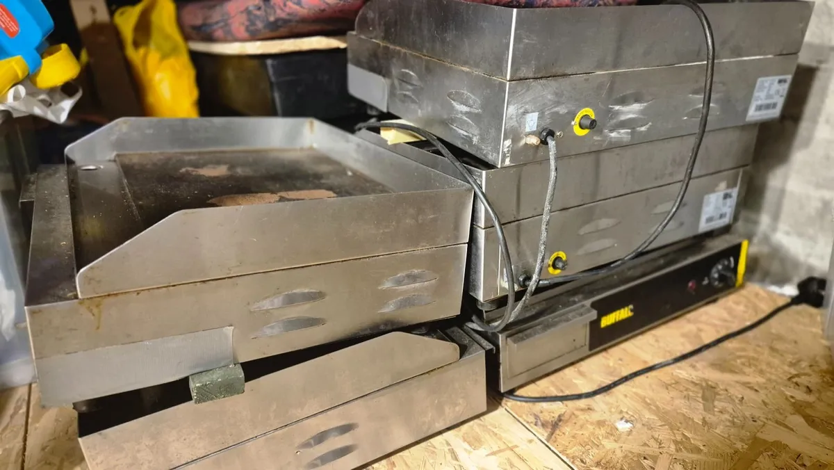 Commercial kitchen/Market equipment - Image 2