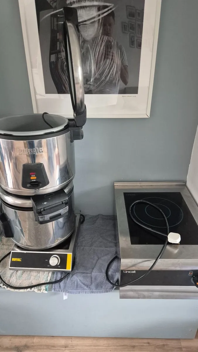 Commercial kitchen/Market equipment - Image 1