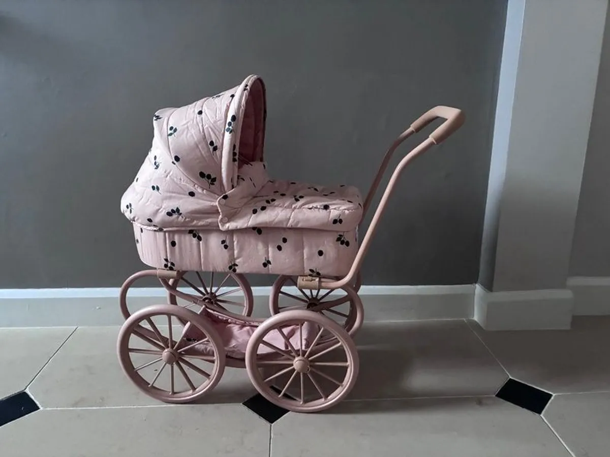 Dolls Pram - Image 1