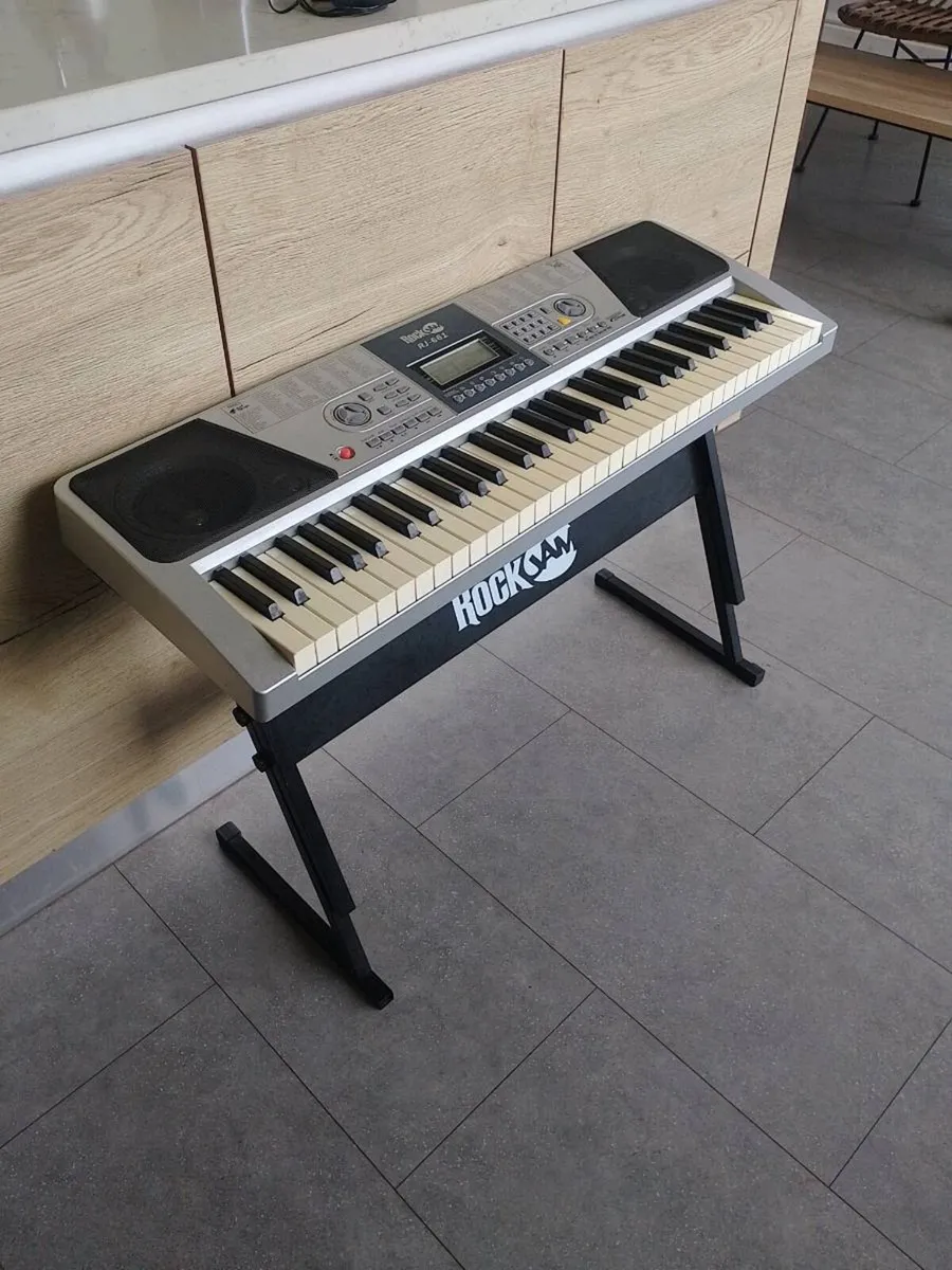 Postage rockjam keyboard rj-661 with stand - Image 1
