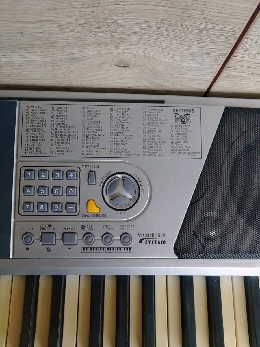 Postage rockjam keyboard rj-661 with stand - Image 4