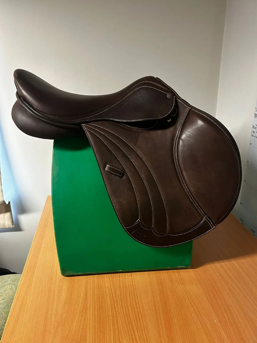 Pessoa GP Saddle 17" Medium - Image 2