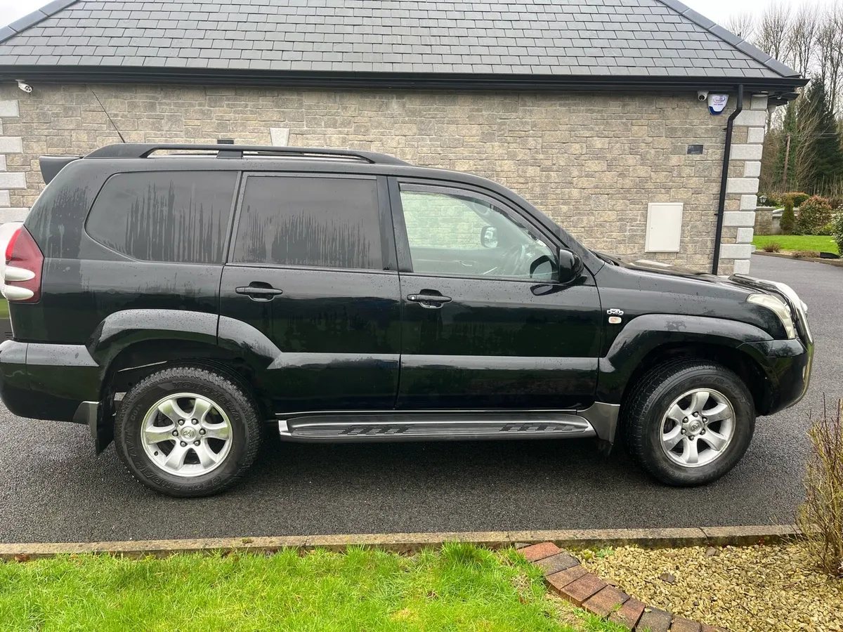 Toyota landcruiser - Image 4