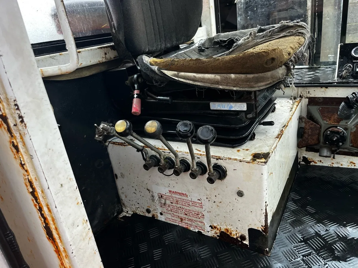 Finlay forklift - Image 4