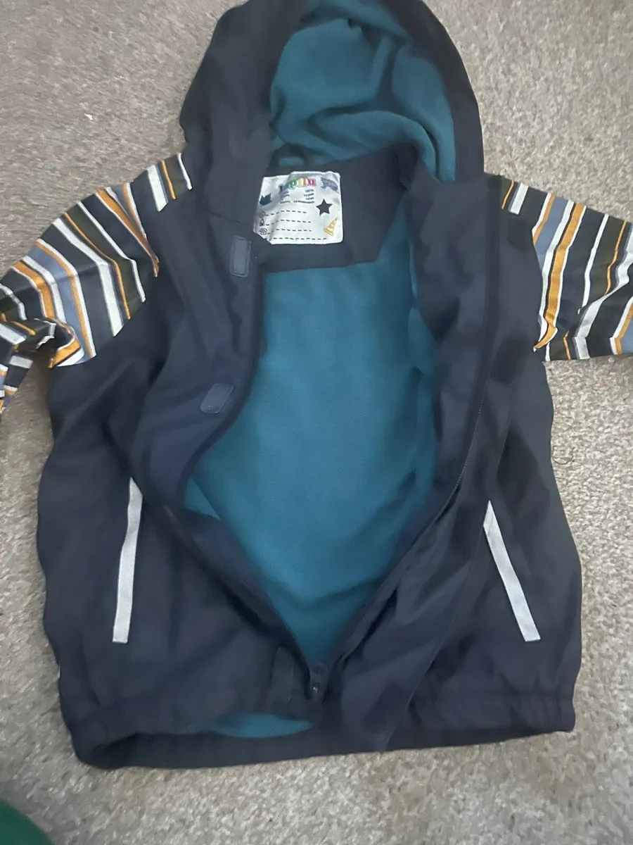 Boys clothes bundle 5-6  y - Image 2