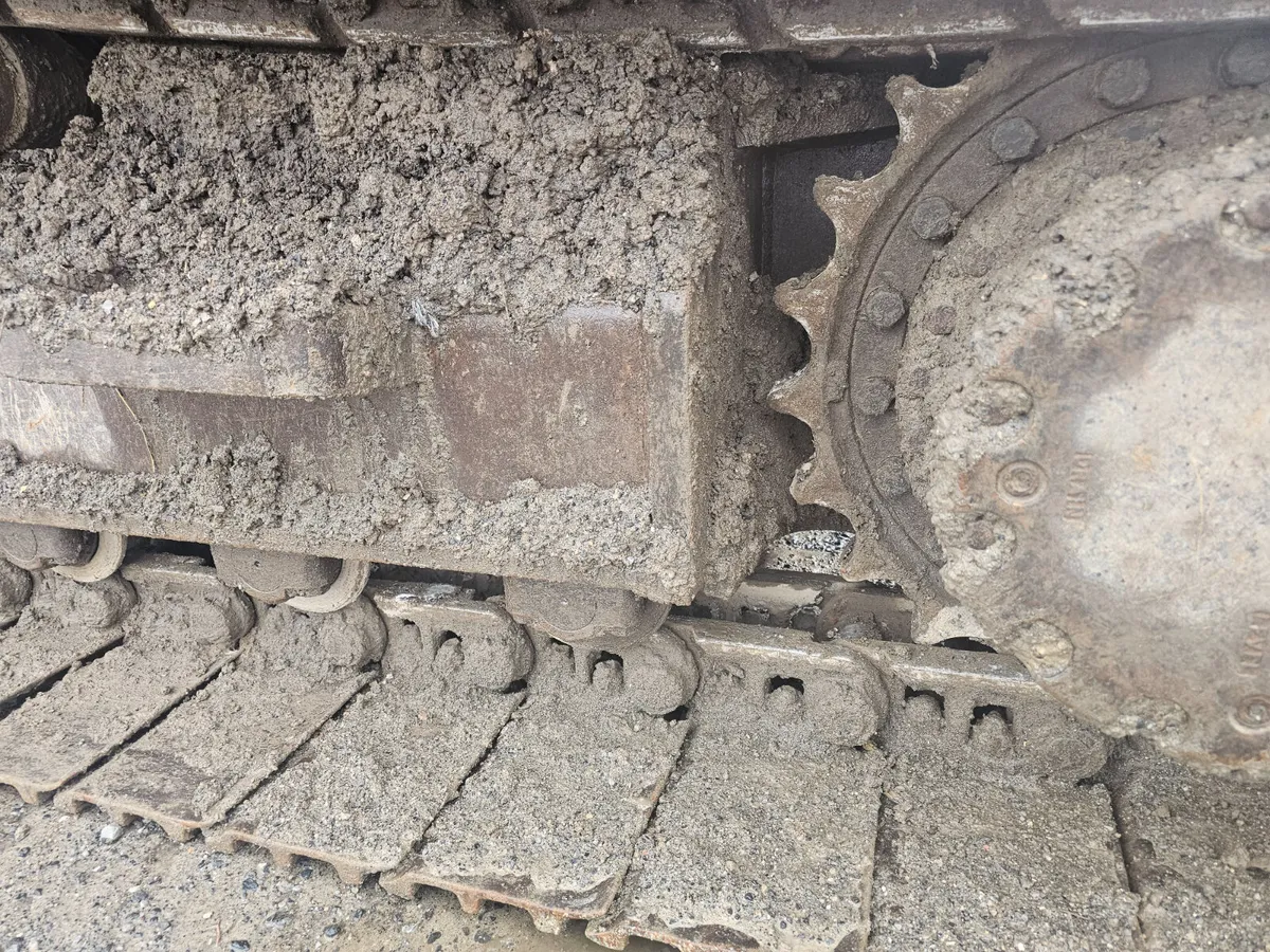 Hitachi zx225-3 - Image 3