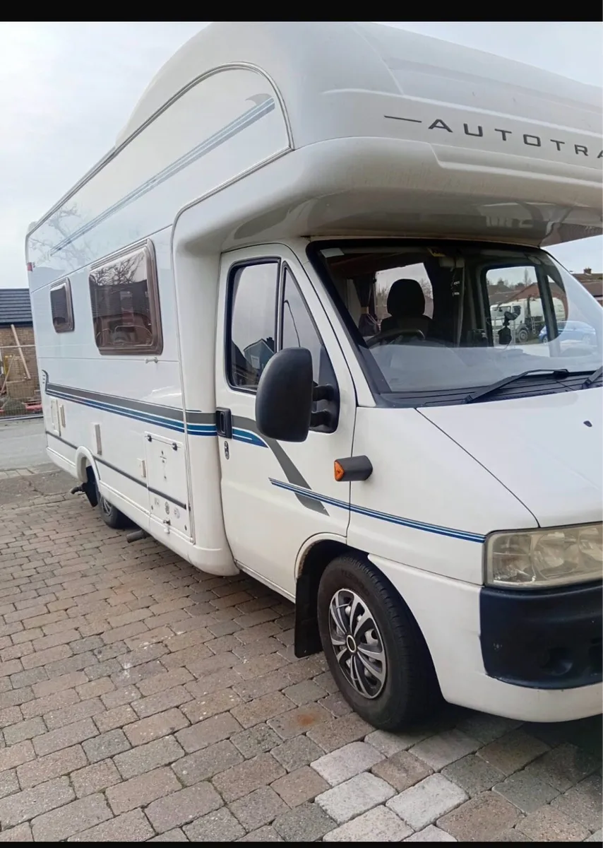 Camper right hand drive - Image 3