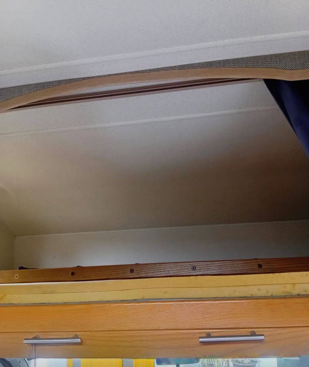 Camper right hand drive - Image 4