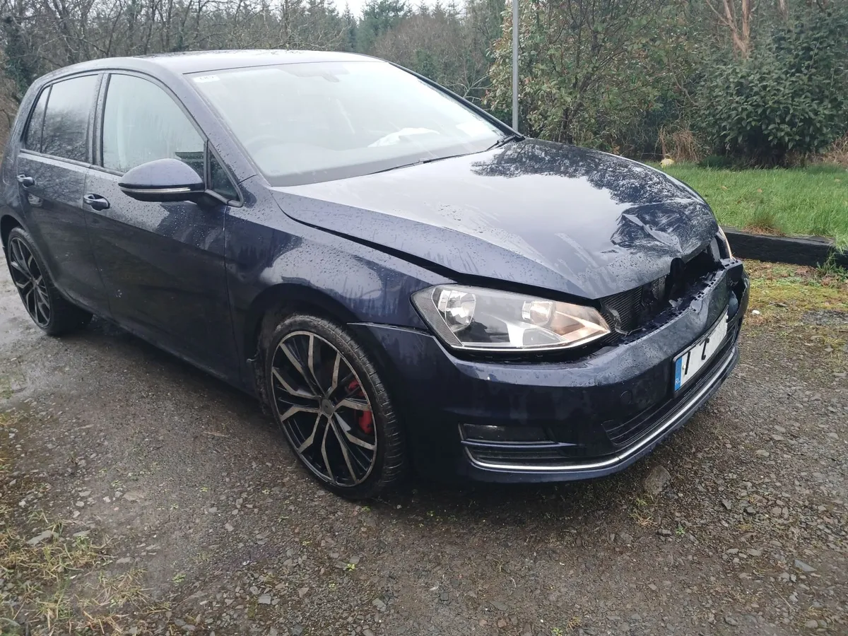 131  vw  golf    19 tdi   damaged   repairable - Image 1