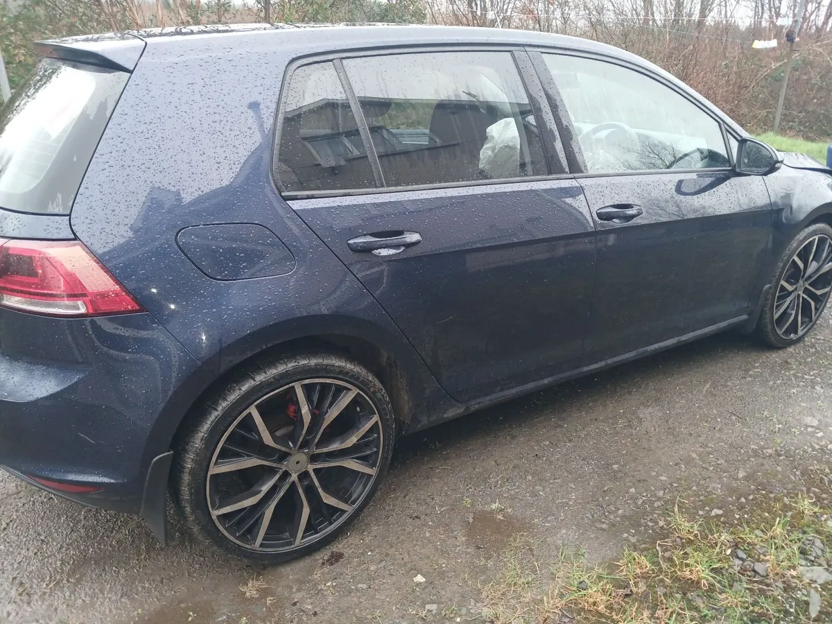 131  vw  golf    19 tdi   damaged   repairable - Image 4