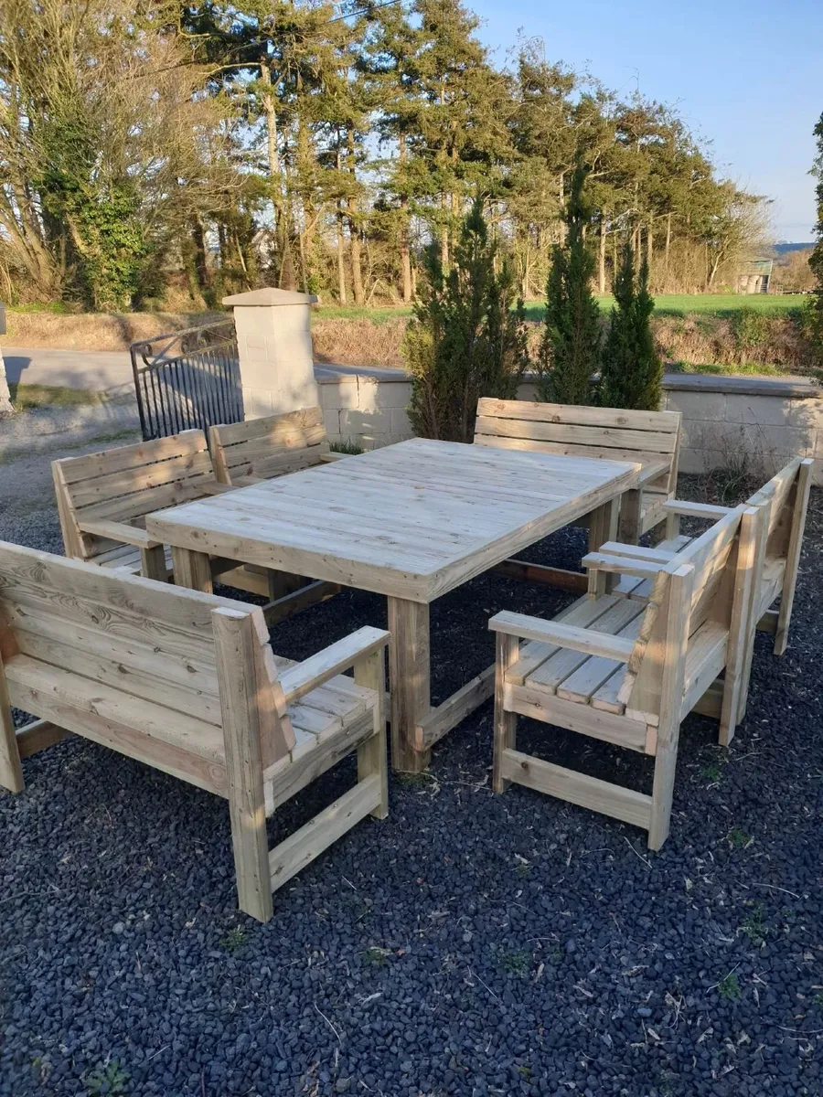 Garden furniture - Image 1