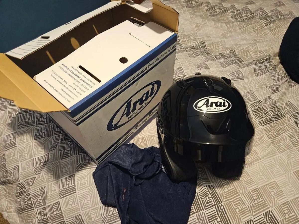 motorsports helmet - Image 1