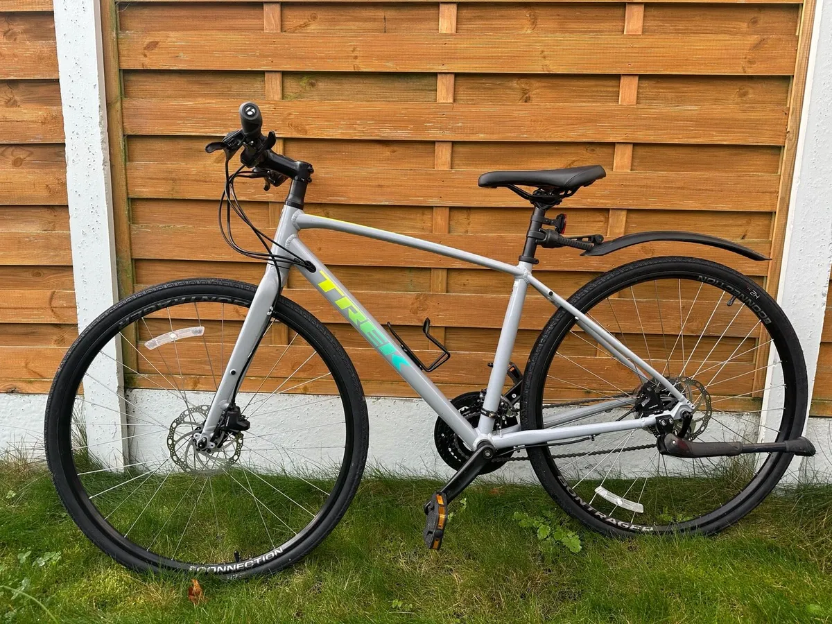Trek FX2 (Size M) - Image 2