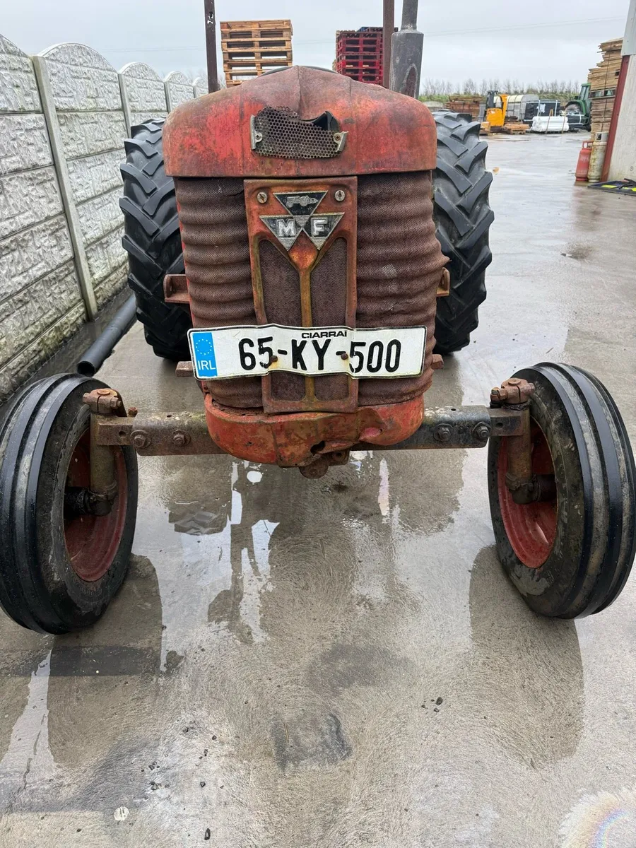 Massey Ferguson 65 c/w loader - Image 2