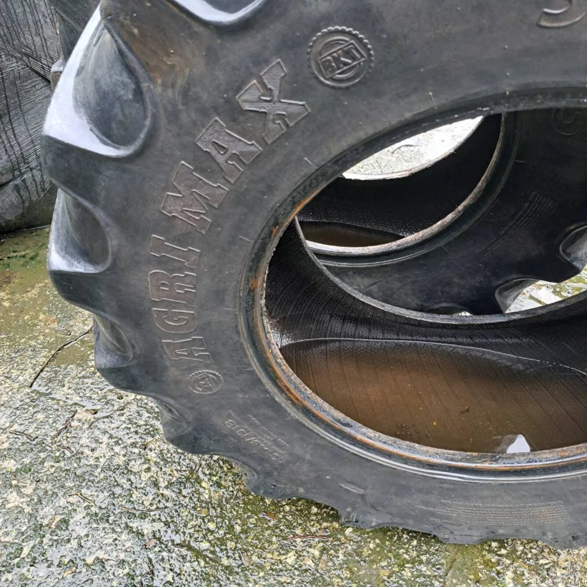 Tractor tyres - Image 2