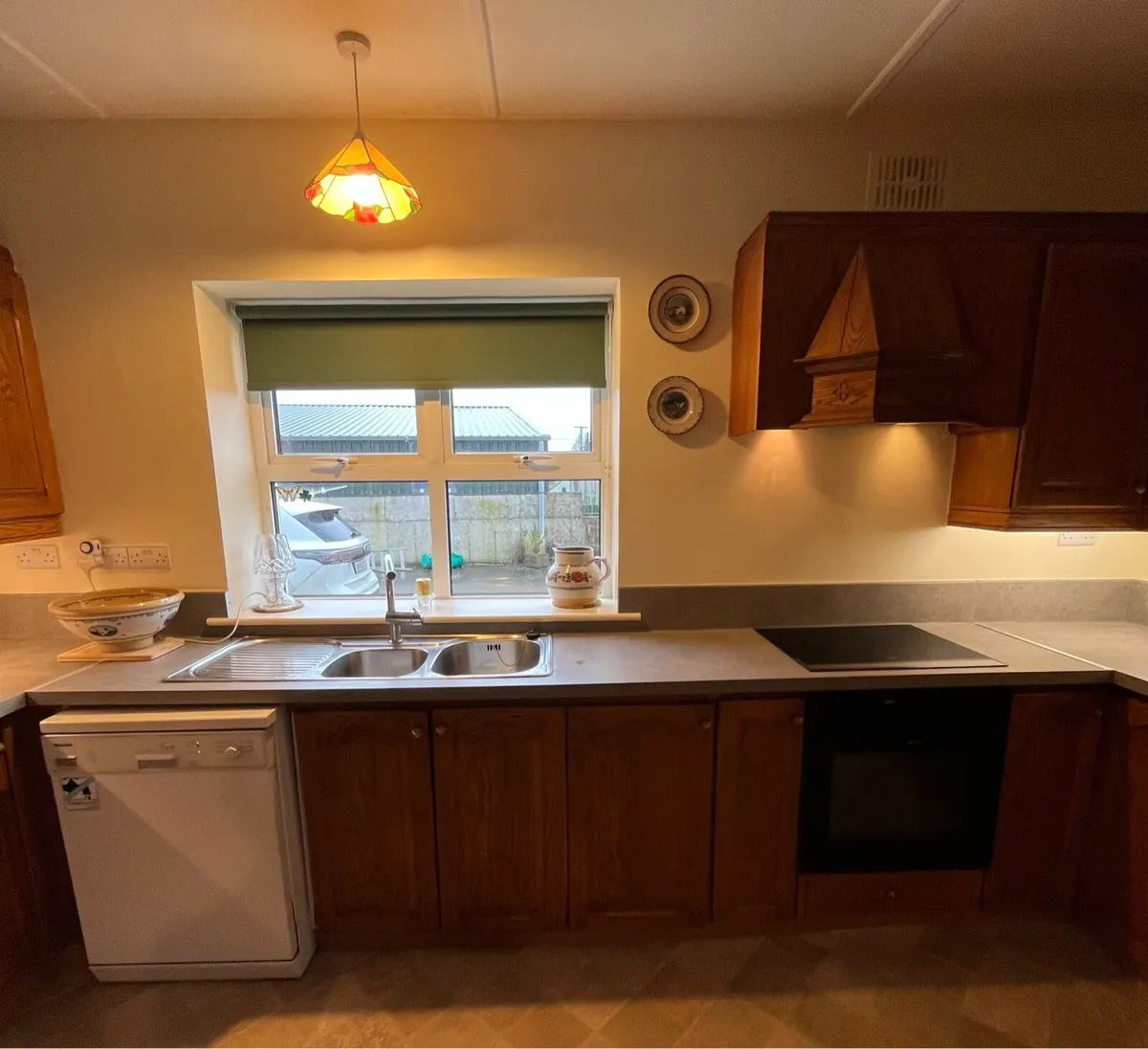 Kitchen cabinets - Image 1