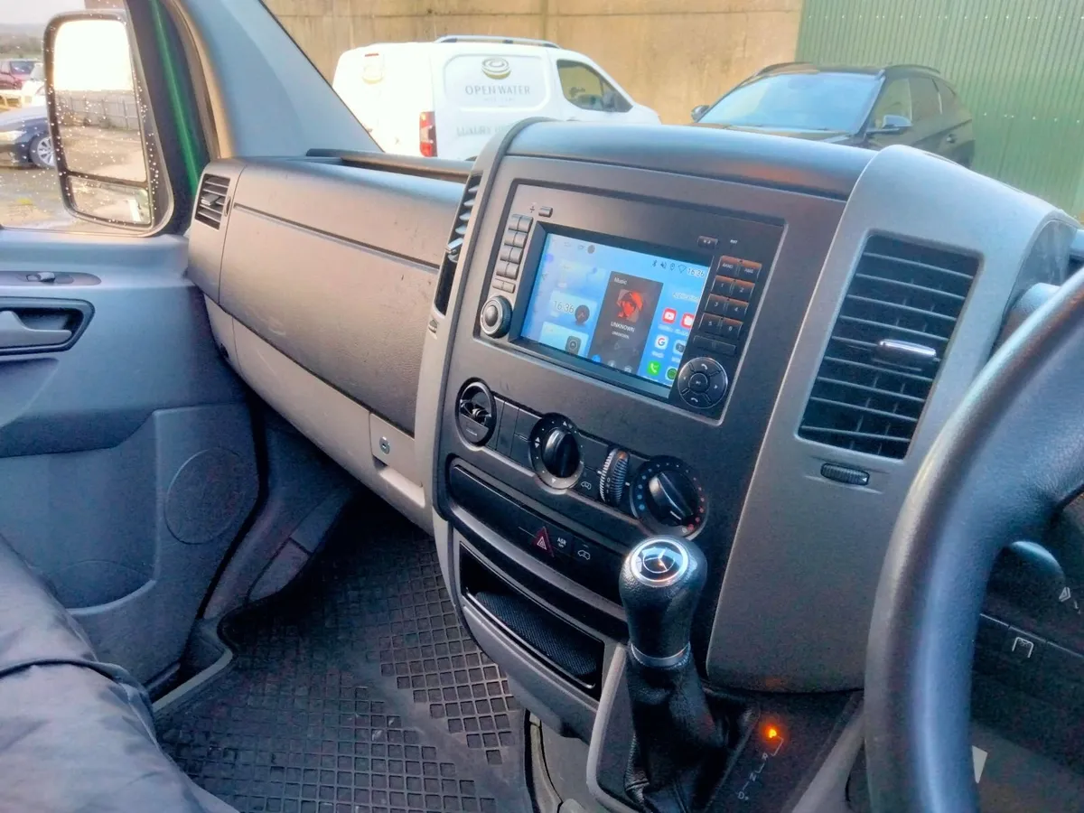 Mercedes-Benz Sprinter 2018  Recovery Automatic - Image 3