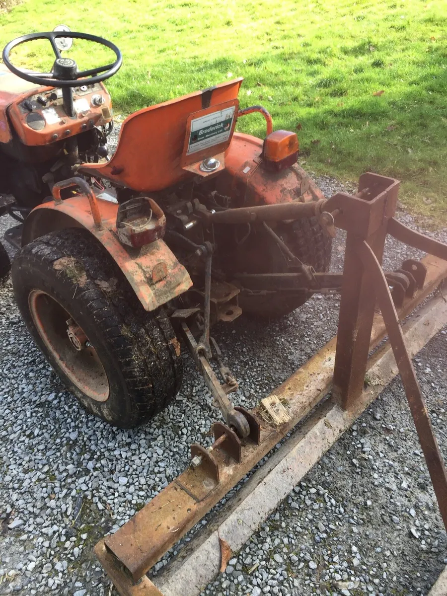 Kubota mini tractor - Image 2