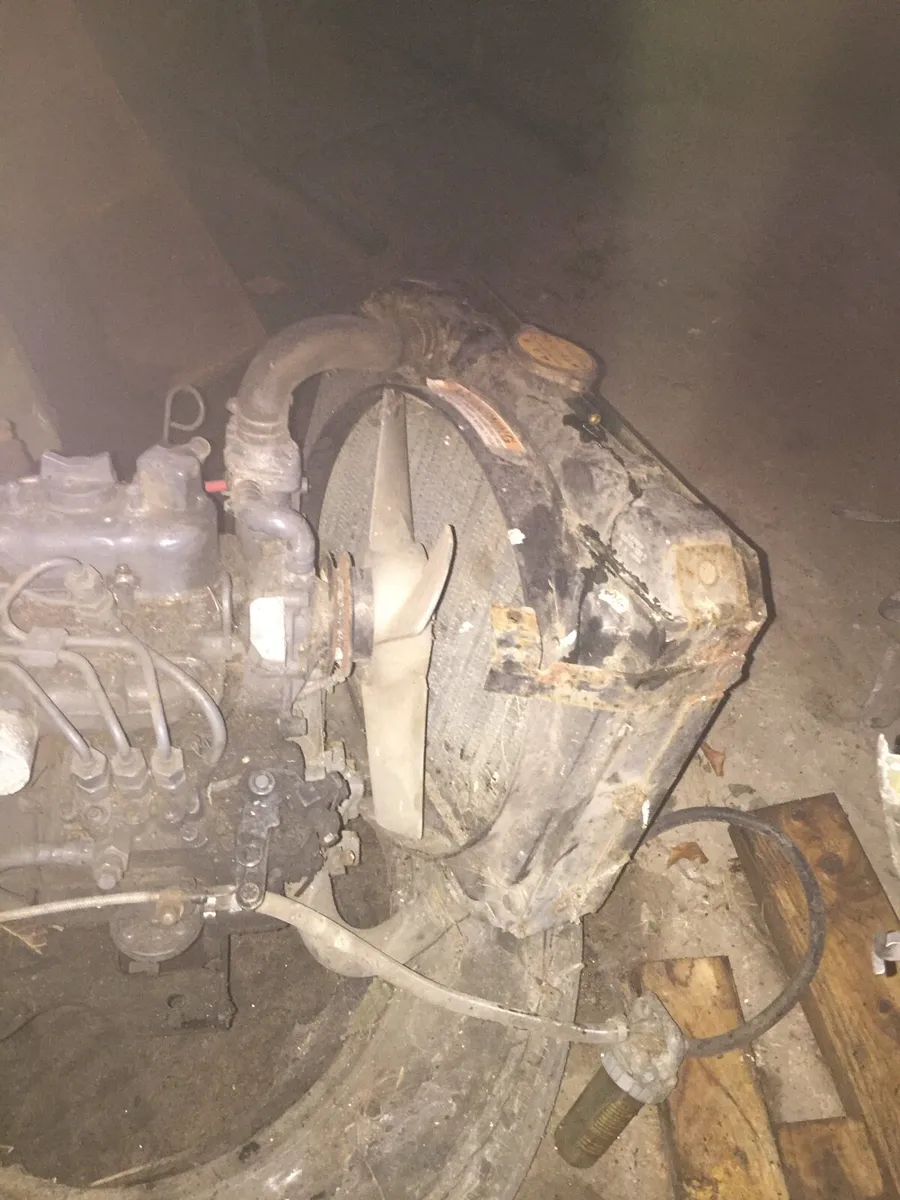 Kubota engine / axle s - Image 2