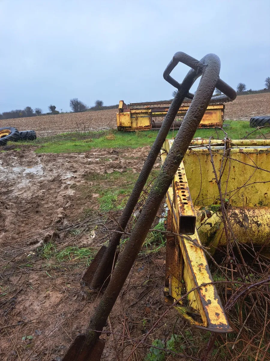 Roll bar for tractor - Image 1