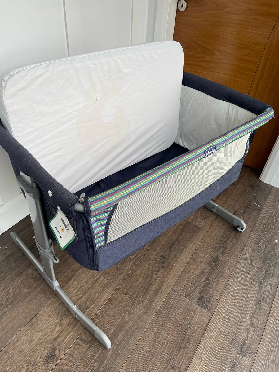 Chicco next2me crib - Image 2