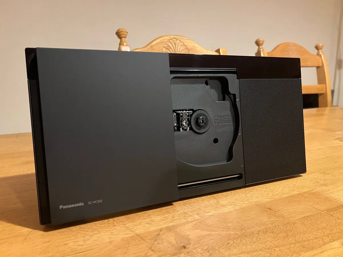 Panasonic Hi-Fi system - Image 2