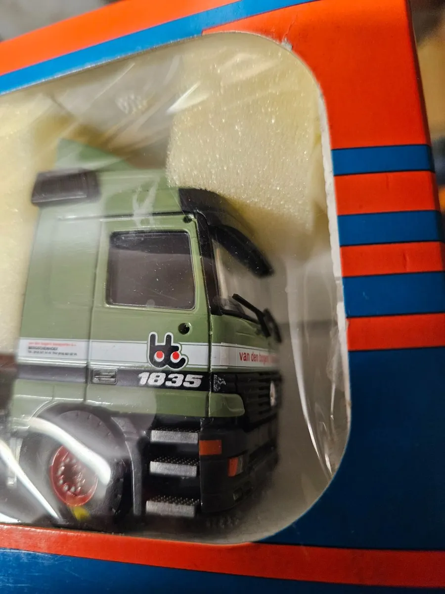Corgi Tekno 1.50 scale Truck - Image 2