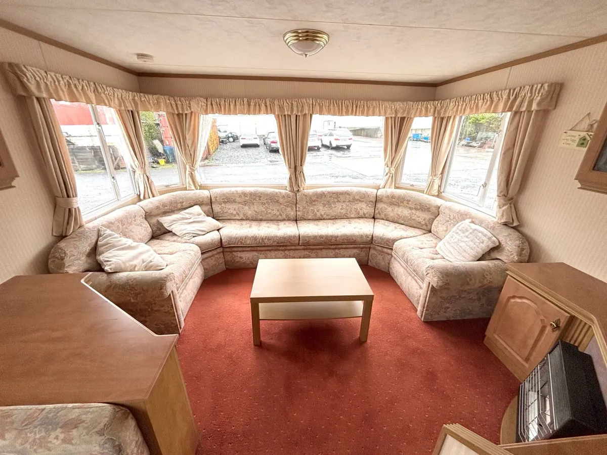 37x12 Willerby,3Bed,Oil Heating, Free Deliv 60 Mil - Image 2