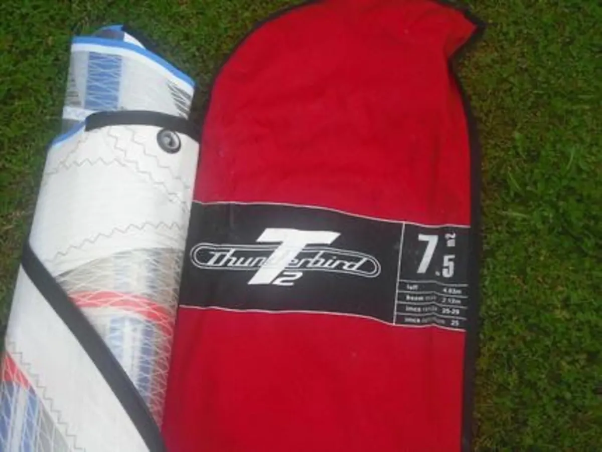 Starboard Windsurfer with full Kit 7 two sails - Image 4