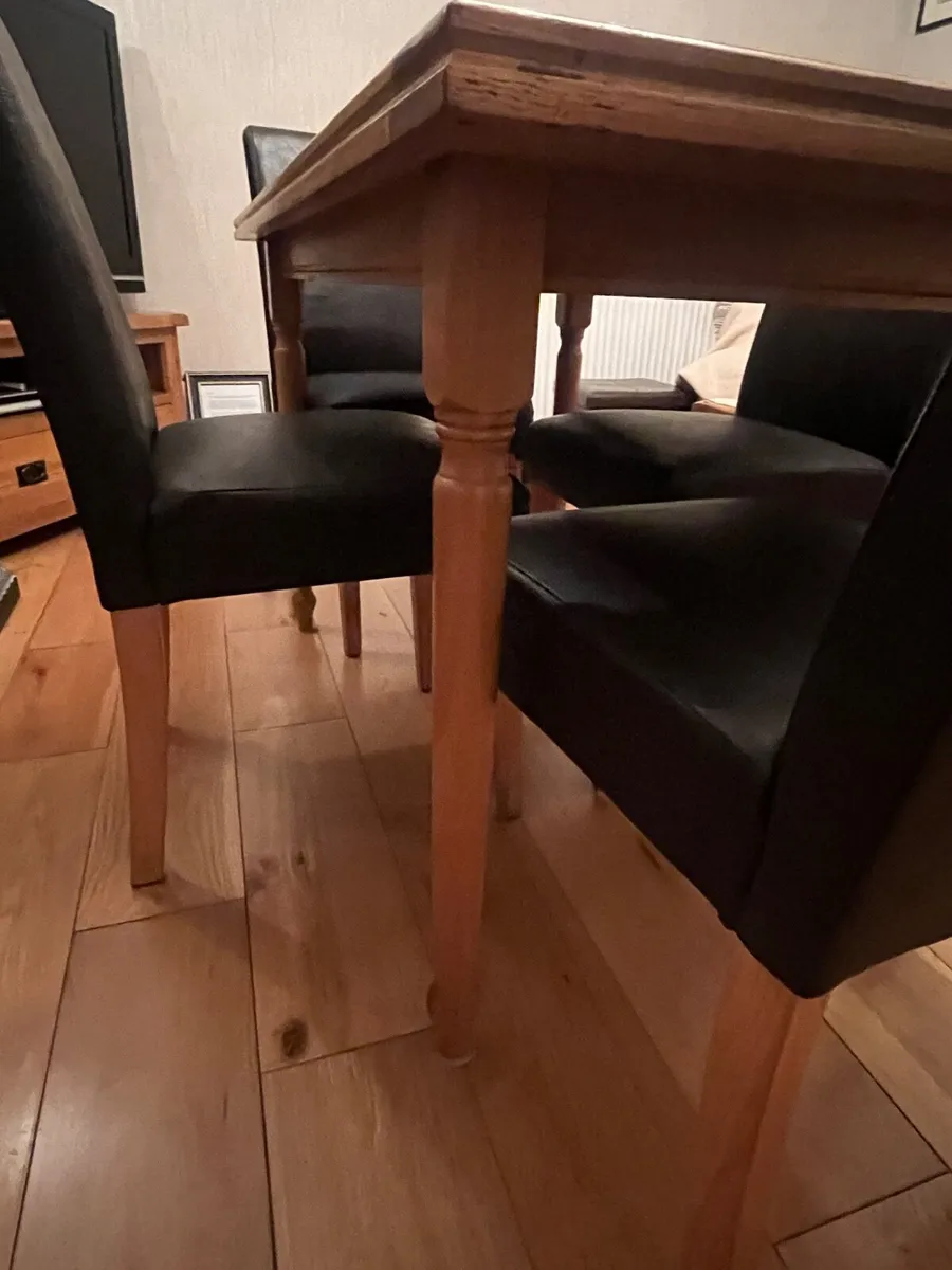 Kitchen table & Chairs - Image 2