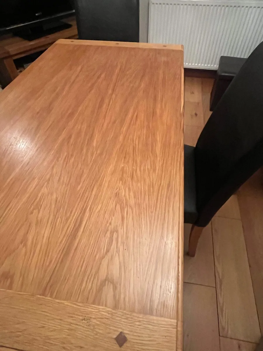 Kitchen table & Chairs - Image 3