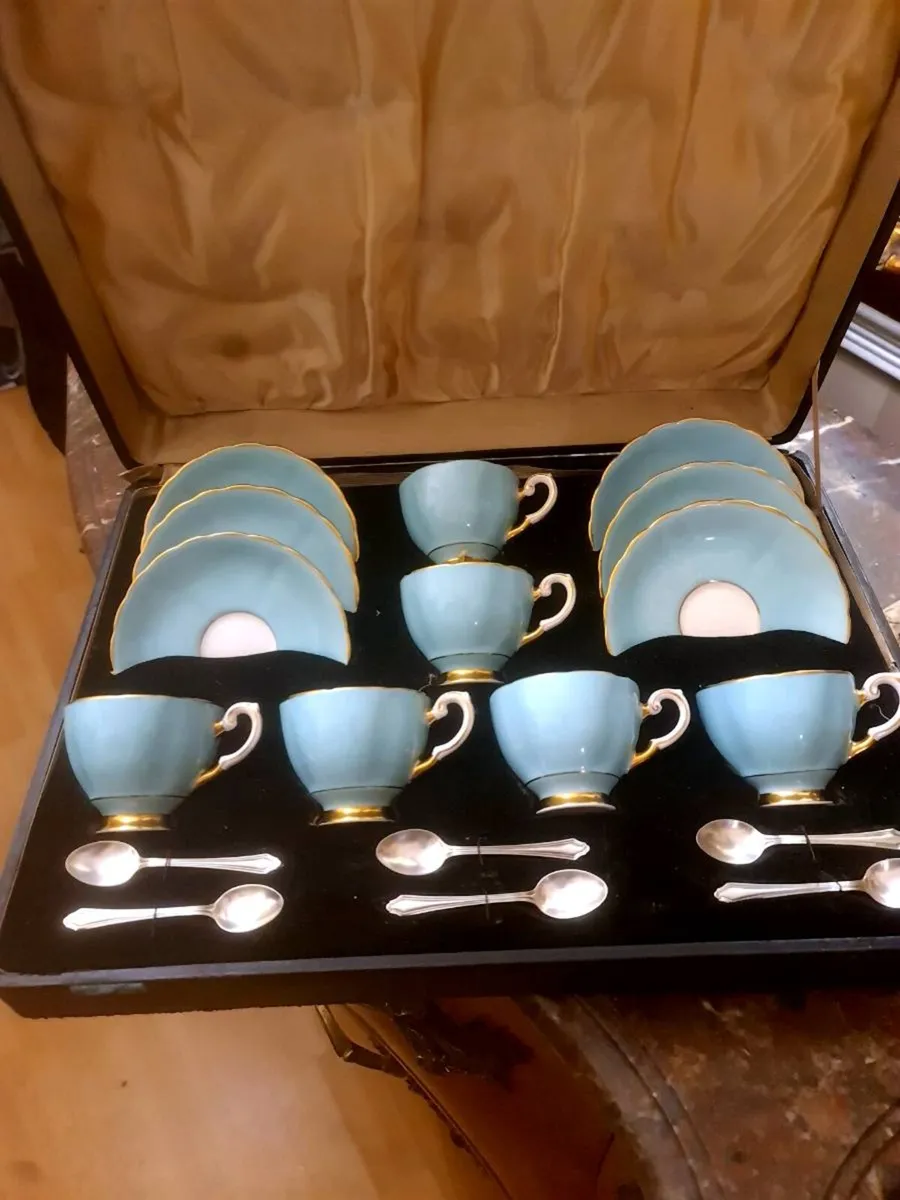 Tuscan 1940s teaset solid silver spoons POSTAGE AV - Image 1