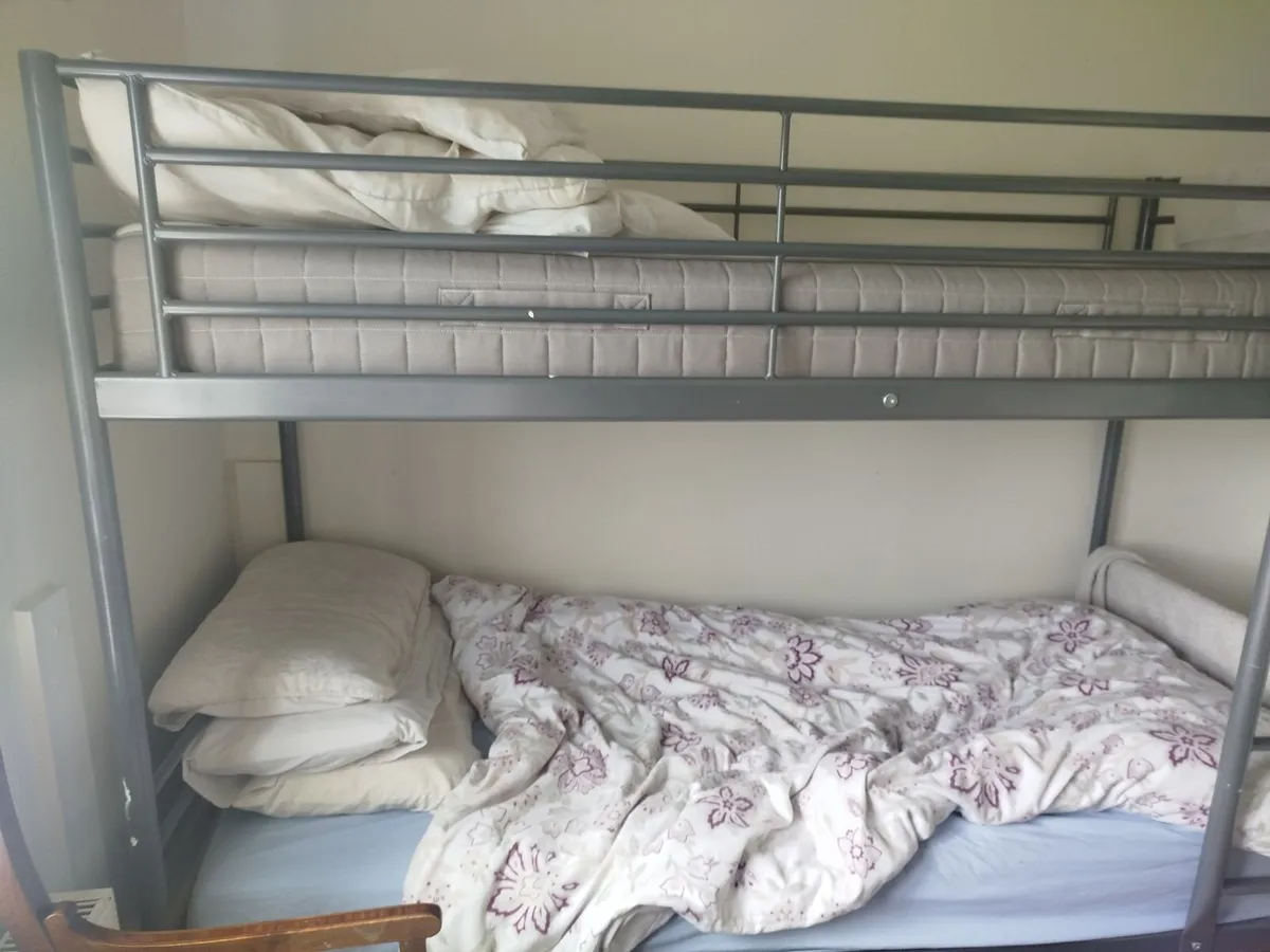 IKEA SVÄRTA Metal Bunk Bed Excellent  Condition - Image 3
