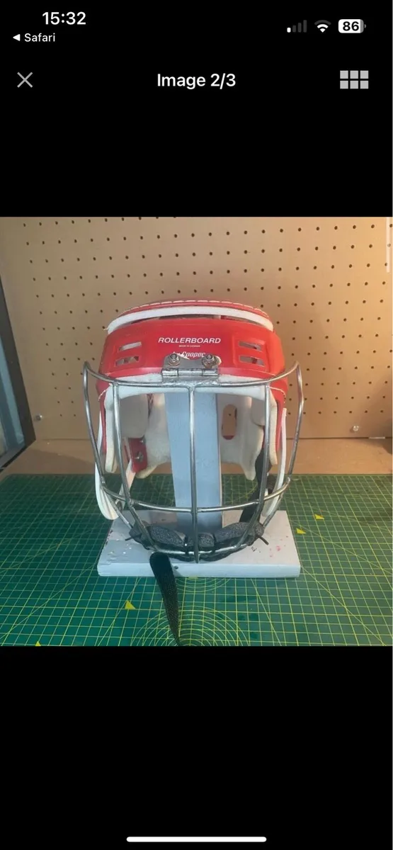 Looking for old style cooper helmet - Image 3