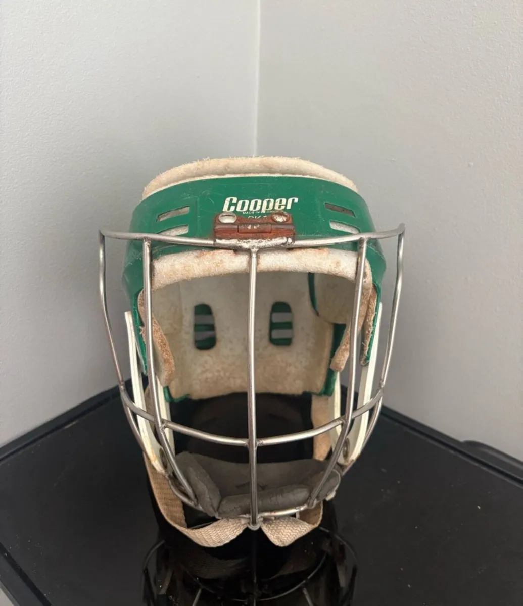 Looking for old style cooper helmet - Image 4