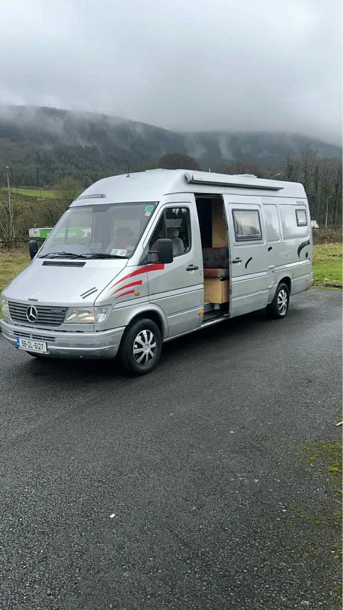 Mercedes-Benz 310D Auto Sleeper fix bed - Image 1