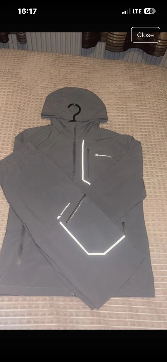 2 monterrain Tracksuit boy age 12 - Image 3
