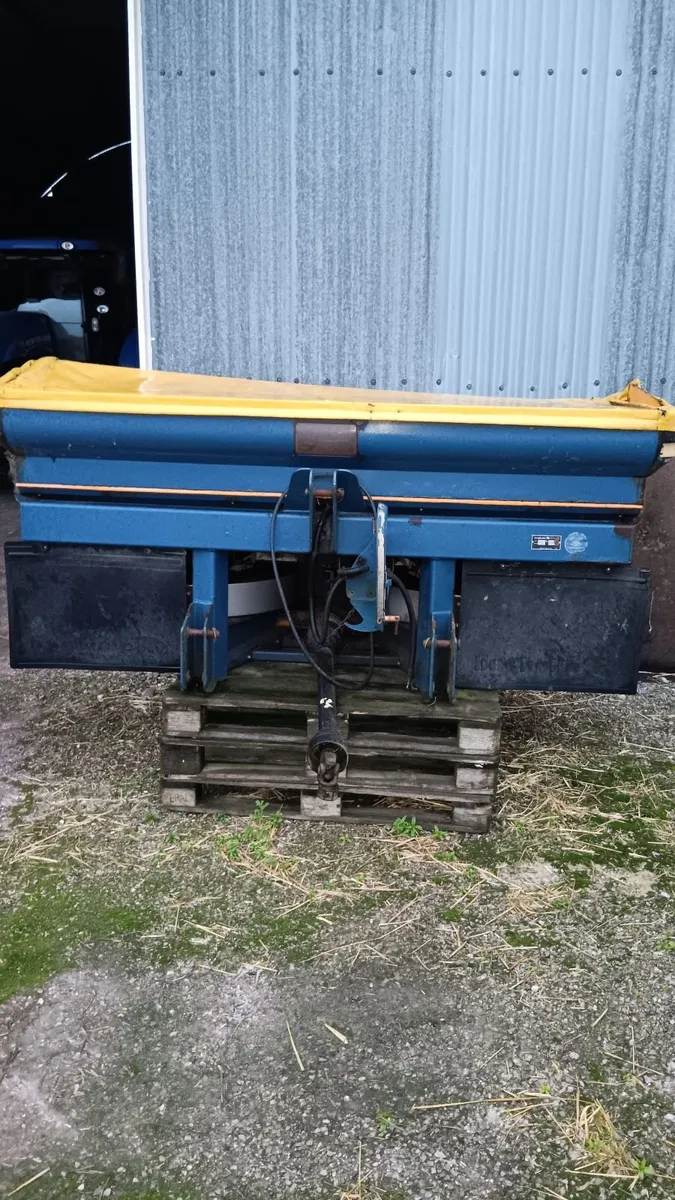 Bogballe fertiliser spreader - Image 3