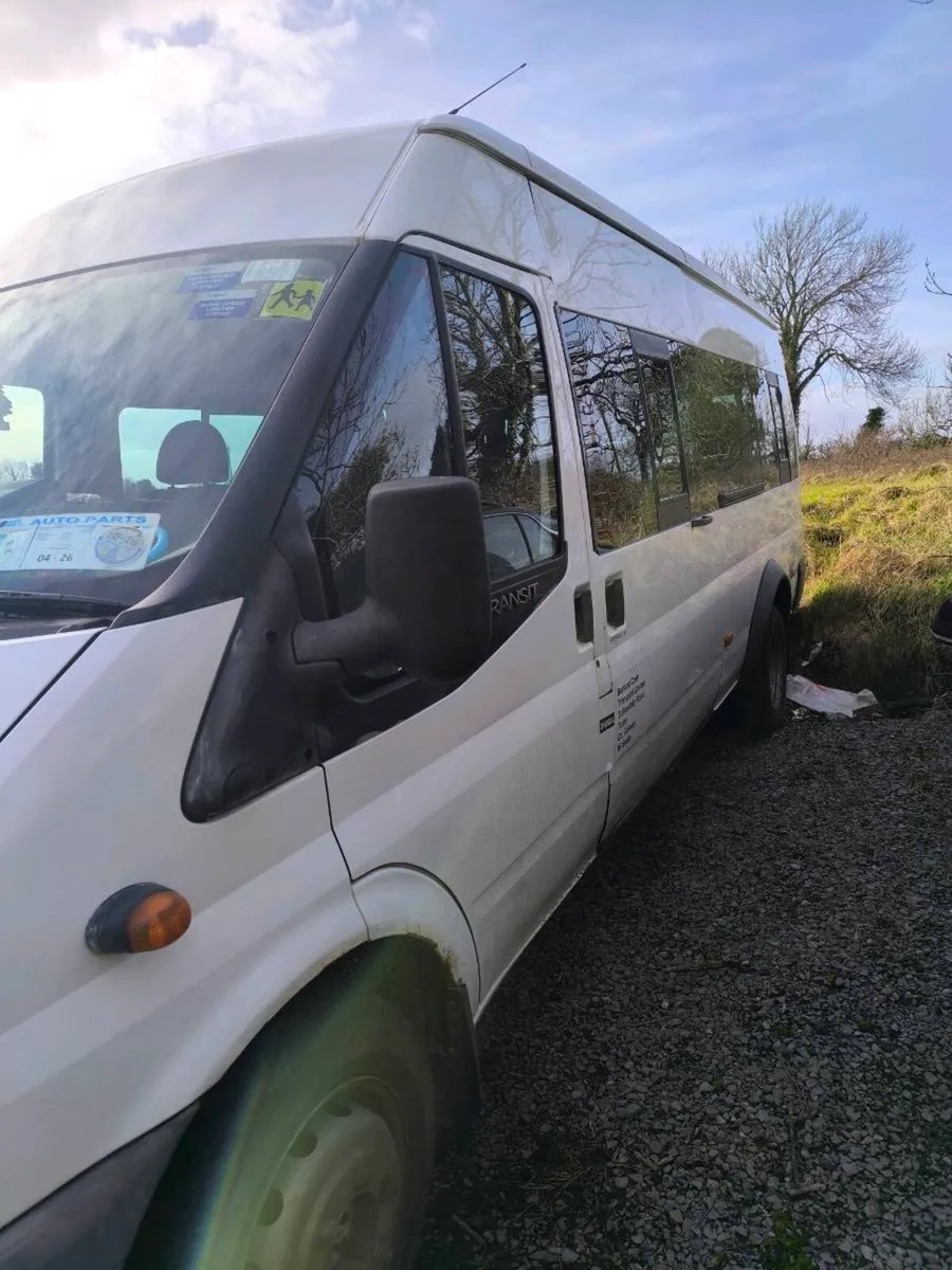 Ford transit minibus 16 seater - Image 3