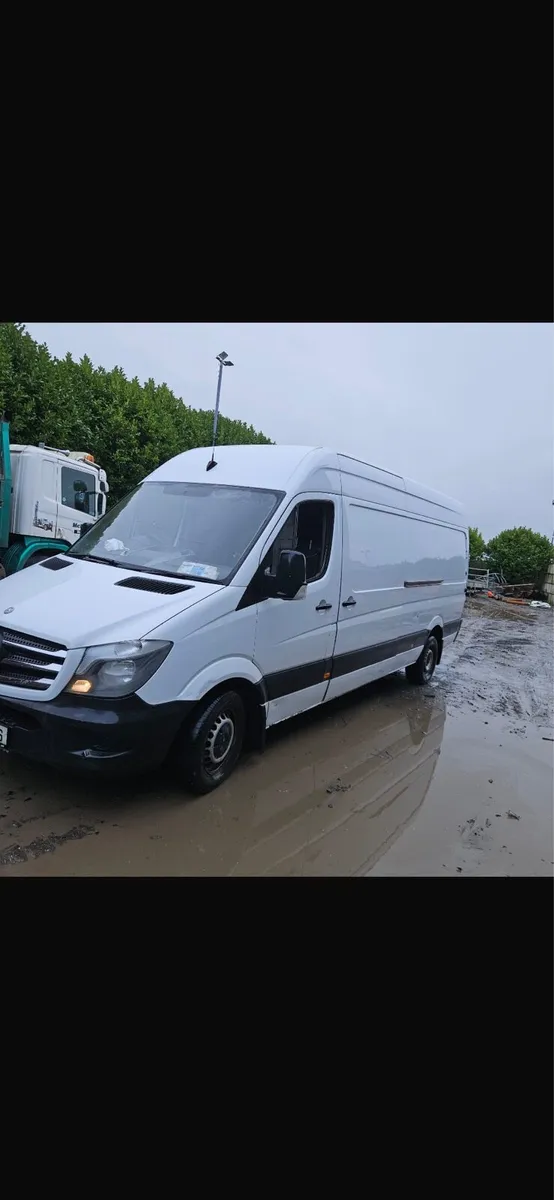 Van for sale - Image 3