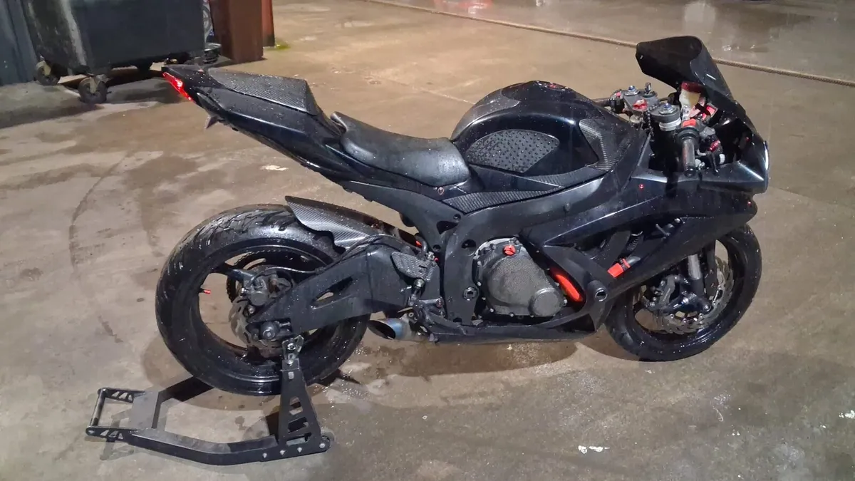 Gsxr 750 - Image 3