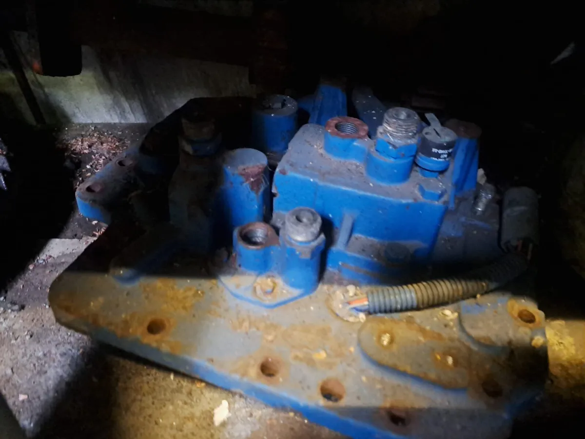 Hydraulic diverter - Image 3