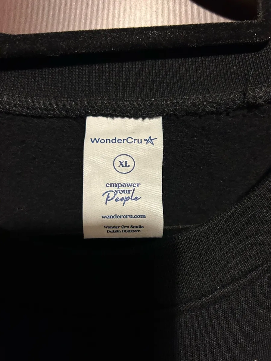 Wonder Cru sweater - Image 3
