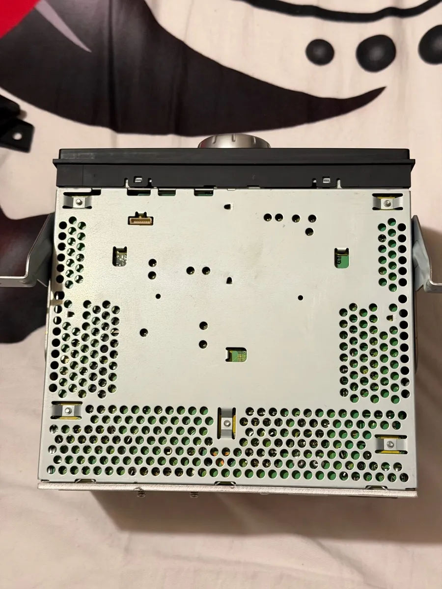 Nissan Juke 2010-2016 original Radio Fully Working - Image 3