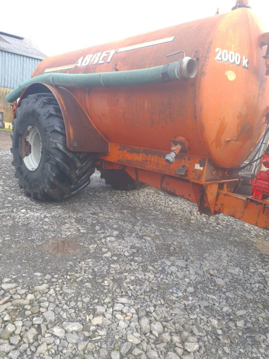 Abbey 2000 gallon slurry tanker - Image 3