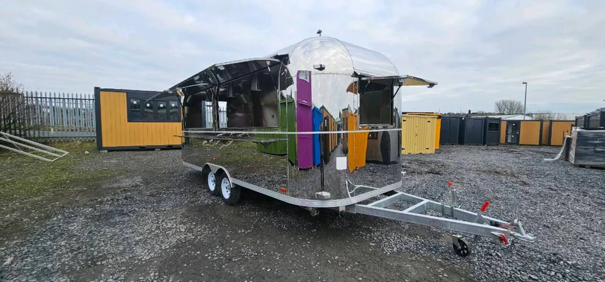 Airstream,  mobile catering  20 ft - Image 1